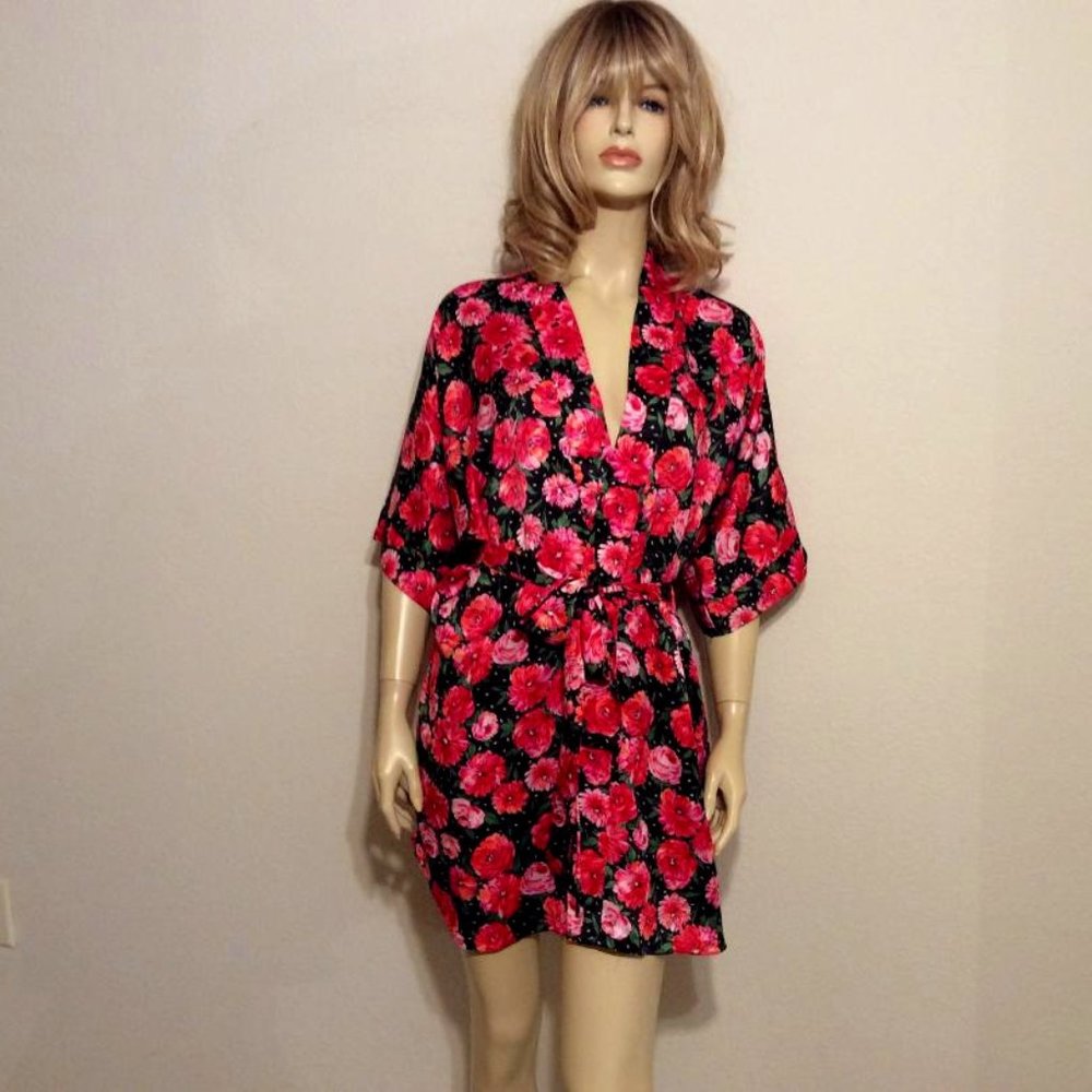 Floral Pink & Red Kimono robe with tie Satiny Short 35" length NWOT OS - Picture 1 of 7